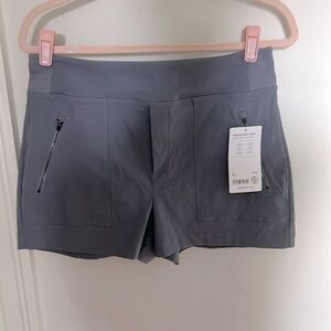 NWT Trekkie North Short